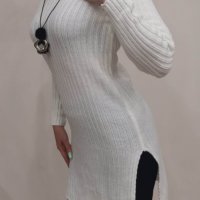 Чудесен дълъг пуловер, снимка 2 - Блузи с дълъг ръкав и пуловери - 38655143