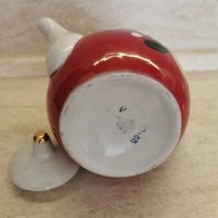 Руски порцелан червен чайник , снимка 4 - Сервизи - 41671645