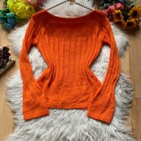 Оранжев пуловер, снимка 1 - Блузи с дълъг ръкав и пуловери - 38958409