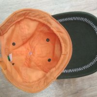 детска шапка  с козирка United Colors of Benetton, снимка 4 - Шапки, шалове и ръкавици - 33067813