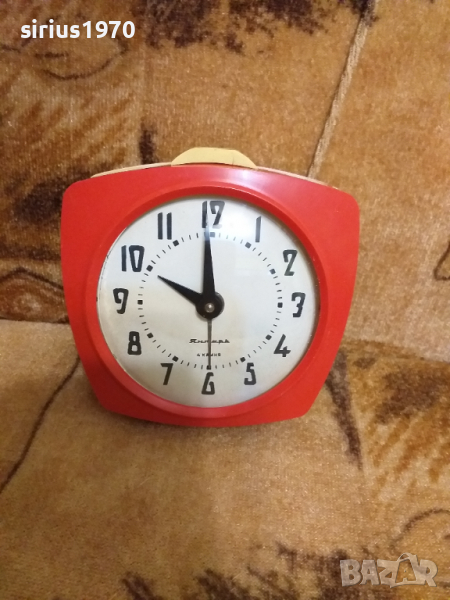 Рядък работещ будилник янтар, снимка 1