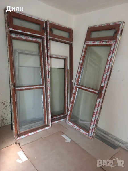 6 камерна PVC дограма Златен Дъб, снимка 1