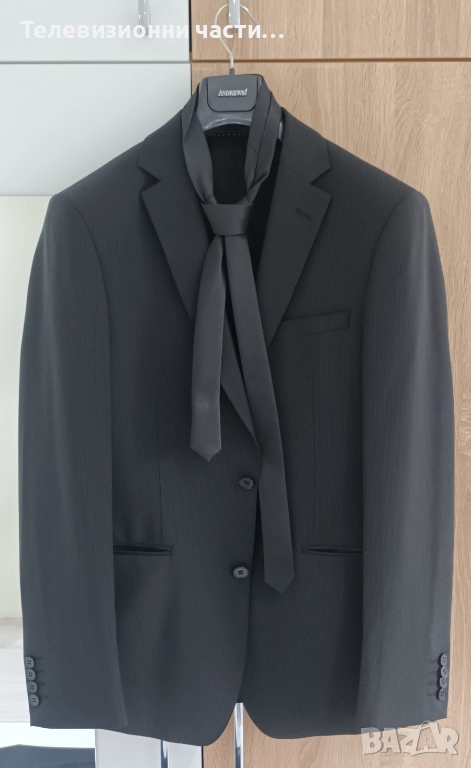 Оригинален официален мъжки костюм Andrews Андрюс размер 46(М) в черен цвят сако,панталон,вратовръзка, снимка 1