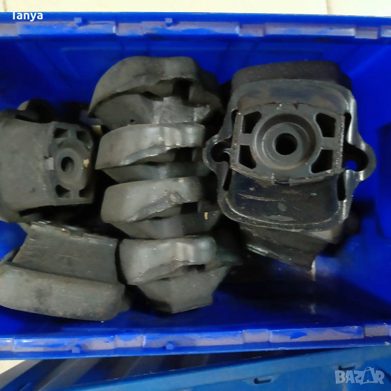 Тампон двигател заден Люблин 33521003030, 701684017, снимка 1