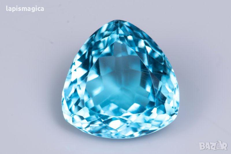 Голям син топаз 17.69ct 15.8mm трилион шлифовка, снимка 1