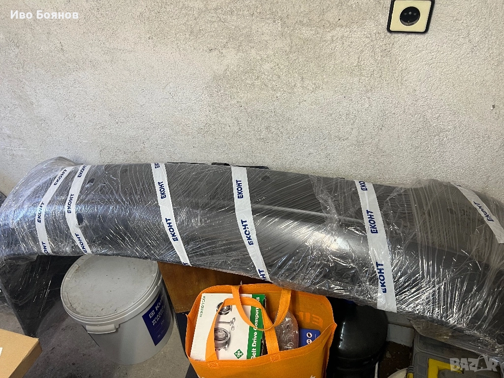 Задна броня без забележка за тойота Авенсис т25, снимка 1