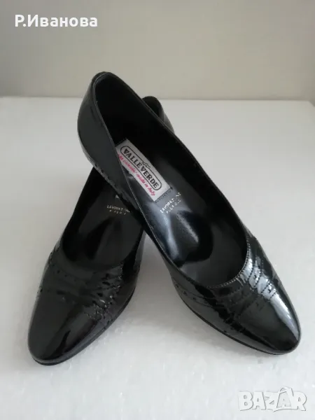 Елегантни дамски лачени обувки VALLEVERDE 35 размер, снимка 1