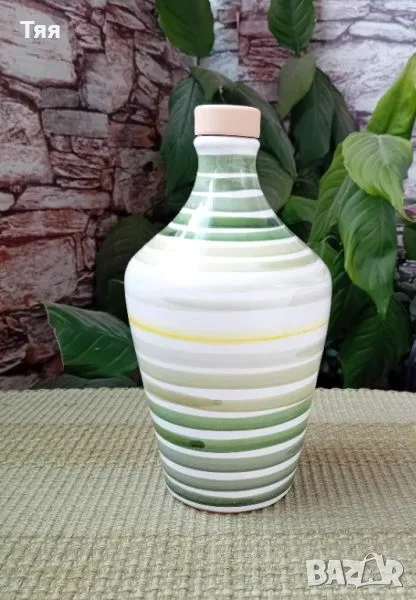 Порцеланова бутилка, снимка 1