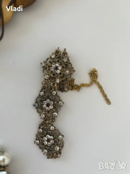 Гривни, снимка 1