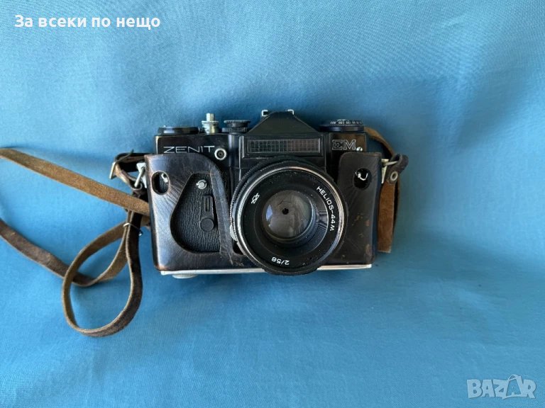 Фотоапарат Zenit EM , снимка 1