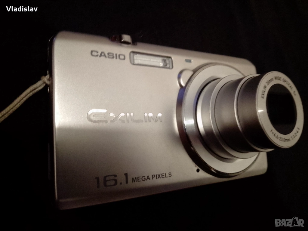 Суперкомпактен Метален Фотоапарат CASIO EXILIM, снимка 1