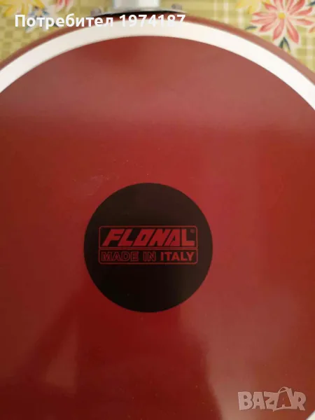 Нов италиански тиган, снимка 1