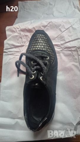 Дамски обувки , снимка 2 - Дамски ежедневни обувки - 52095808