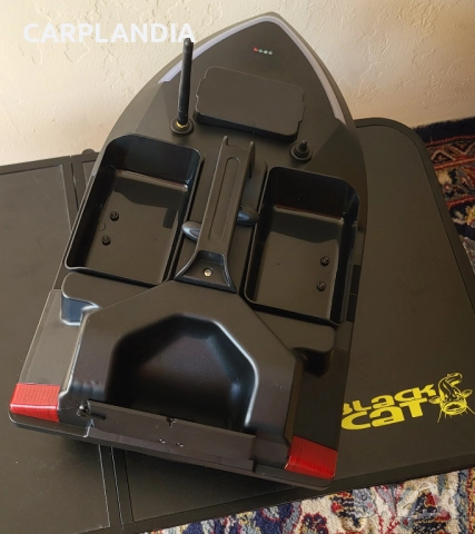 Лодка за захранка V020, снимка 9 - Стръв и захранки - 51555923