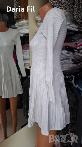 КРАСИВА бяла кукленска рокля от фино еластично плетиво , снимка 2 - Рокли - 48244362