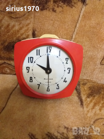 Рядък работещ будилник янтар, снимка 1