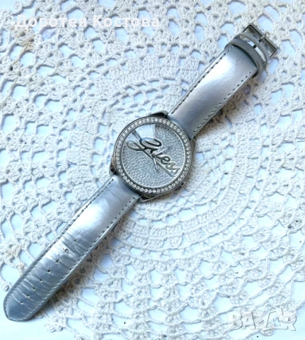 GUESS оригинален дамски часовник от Англия с японски механизъм, снимка 4 - Дамски - 53758013