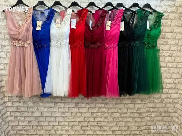 Рокля с тюл в бяло