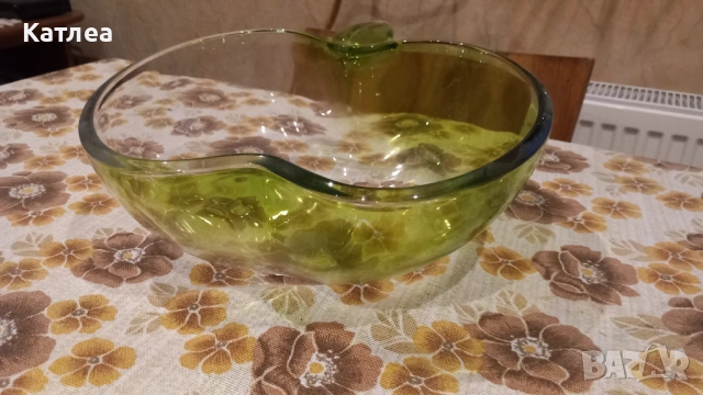 Стъклена купа във формата на ябълка , снимка 2 - Прибори за хранене, готвене и сервиране - 53737727