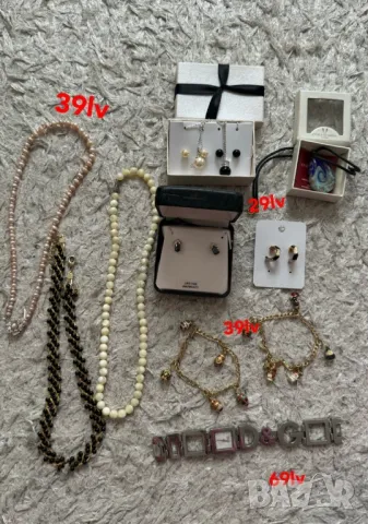 часовници Guess, Micheal Kors, skagen, fossil, Adidas, Tommy , Swatch, Roberto Cavalli, Apple, снимка 10 - Дамски - 38613340