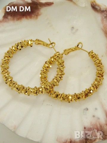 Хоус обеци с мини златни плочки – с позлата, снимка 2 - Обеци - 53090612