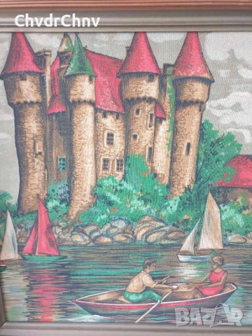 дървена рамка дърворезба 85х62см/голям стар машинно тъкан гоблен/замък-езеро-лодки, снимка 3 - Гоблени - 51345027