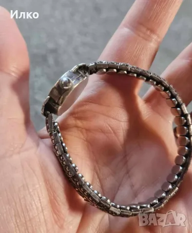 Дамски часовник, снимка 6 - Луксозни - 47994560