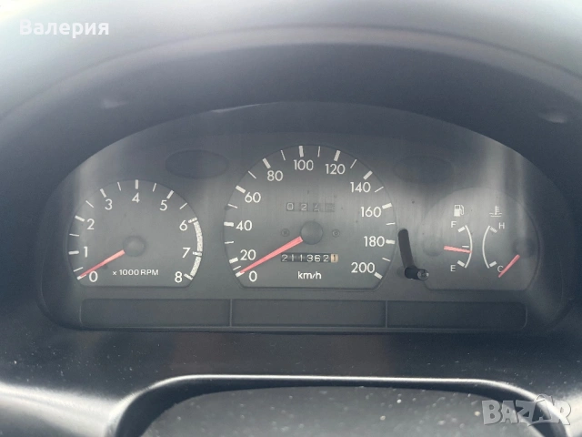 Продавам Hyundai Accent 1,3i, снимка 4 - Автомобили и джипове - 53809512