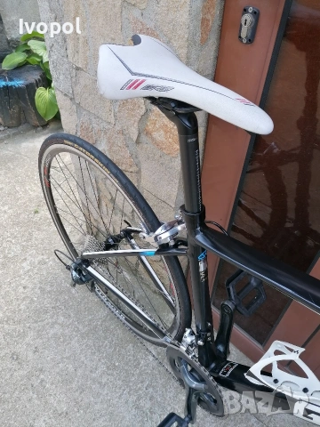 Шосеен GIANT Defy , снимка 8 - Велосипеди - 53386636