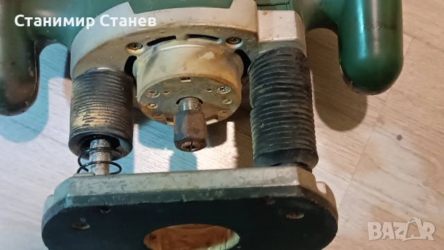 Оберфреза Bosch POF 1400 ACE, 1400 W, снимка 5 - Други машини и части - 52469922