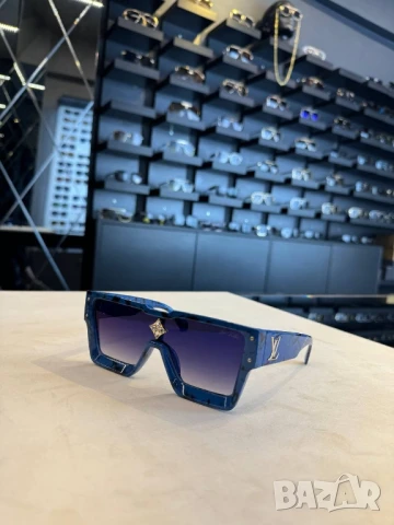 очила с черен обикновен калъф и ув защита prada louis vuitton , снимка 6 - Слънчеви и диоптрични очила - 51320448