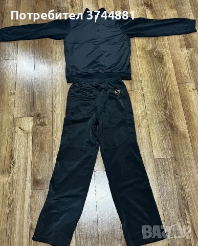Nike екип размер L, снимка 2 - Спортни дрехи, екипи - 56184837