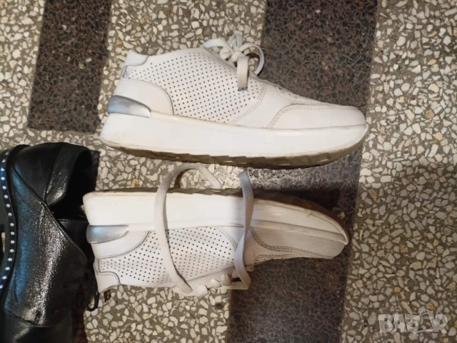  два чифта ест. кожа цената е за двата, снимка 2 - Дамски ежедневни обувки - 49592549