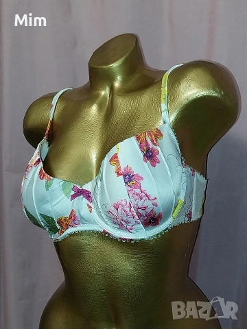 Hunkemoller 80 D Бял ,сатенен сутиен на цветя, снимка 2 - Бельо - 53183862
