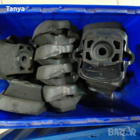 Тампон двигател заден Люблин 33521003030, 701684017