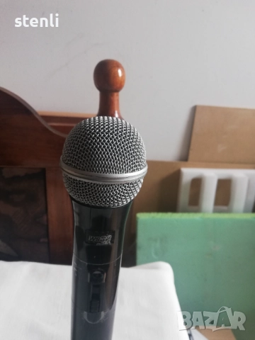 Безжичен микрофон NUMARK  с куфарче, снимка 6 - Микрофони - 51511462