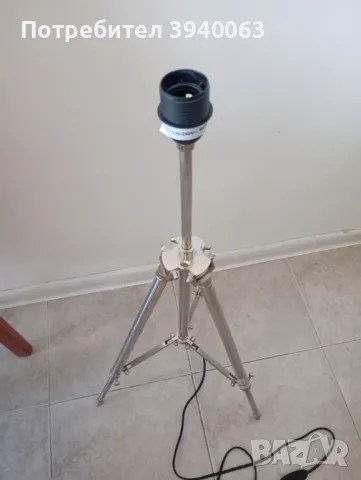 Стара лампа тринога желязо, снимка 9 - Настолни лампи - 47775454