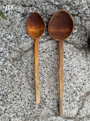 2 стари ръчно изработени лъжици, снимка 1