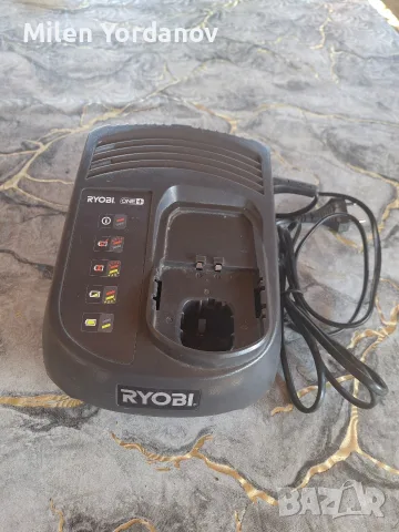 Зарядно за ,RYOBI 18V в добро състояние ново