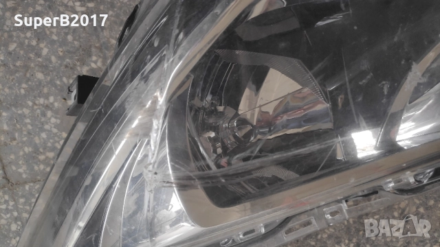 Продавам - оригинални ляв и десен фар за Тойота Корола 2017 г. за части, снимка 3 - Части - 51980593