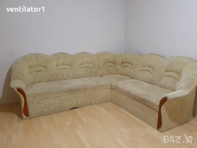 Диван ъглов+две табуретки , снимка 1
