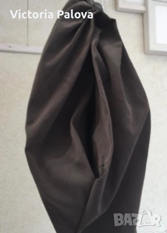 Ефектна дизайнерска рокля ULDAHI цвят mocha, снимка 10 - Рокли - 53013023