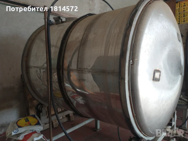 Продавам ферментатори за вино