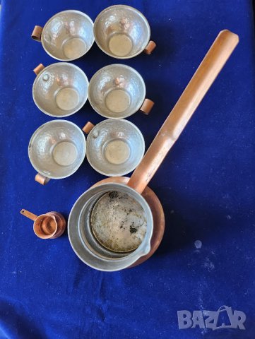 джезве медно средно (с 6 чашки + мини джезве / каничка) и малко ново джезве, неползвано 