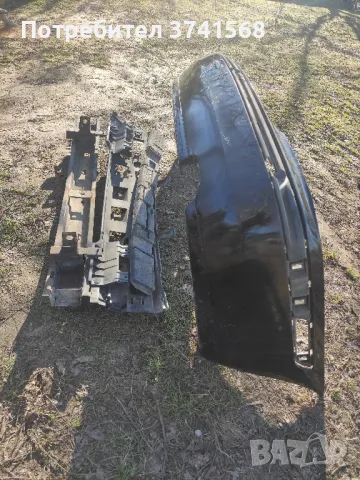 продавам задна броня Volvo v40 , снимка 3 - Части - 49407931