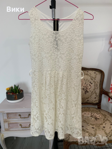 Бяла рокля в размер XS, снимка 10 - Рокли - 44635055