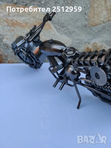 Метален мотоциклет, ръчно изработен от болтове и гайки, снимка 6 - Декорация за дома - 51396039
