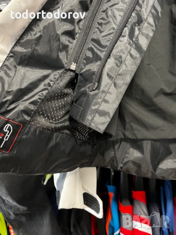 Дамско Текстилно мото яке ADRENALINE MESHTEC 2.0 GREY/WHITE 38 S-M 107.57 лв. / 55 €, снимка 5 - Аксесоари и консумативи - 53731396