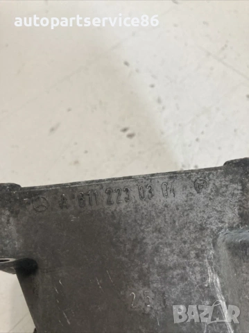 Дясна стойка за двигател за Mercedes Sprinter Vario 612 312 2.9 TDI (Year N/A) A6112230304 , снимка 3 - Части - 53873677