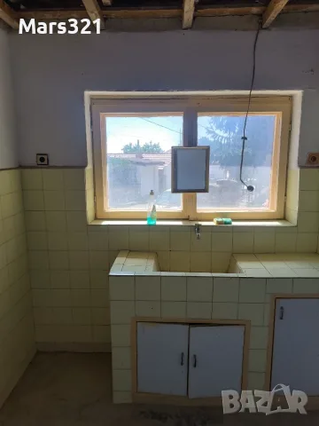 Продавам къща в Балчик - центъра, до старата автогара, снимка 11 - Къщи - 55957721